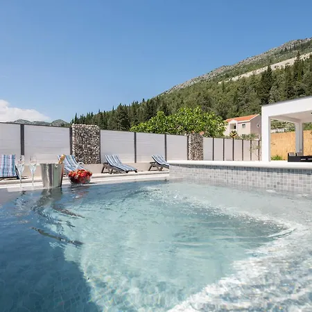 Erceg Villa Veliki Prolog